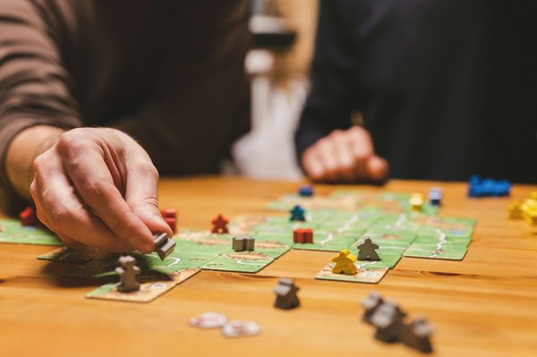 Règles jeux : simplifiez vos parties avec des astuces pratiques